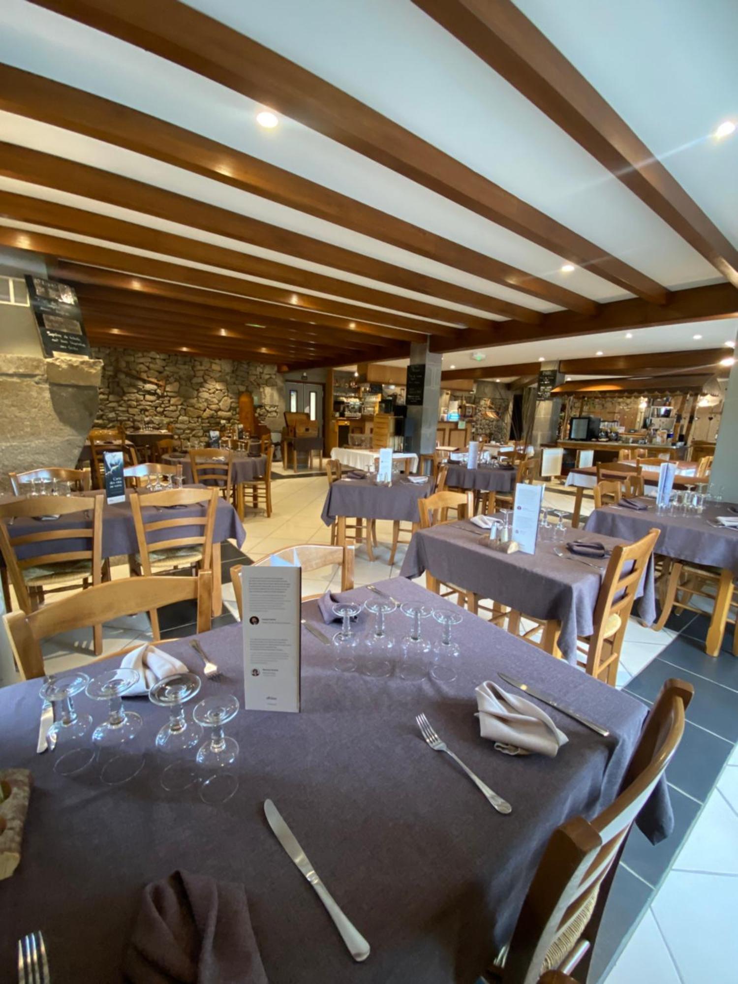 Logis Hotel Restaurant Auberge Du Bougnat Saint-Victor-la-Riviere المظهر الخارجي الصورة